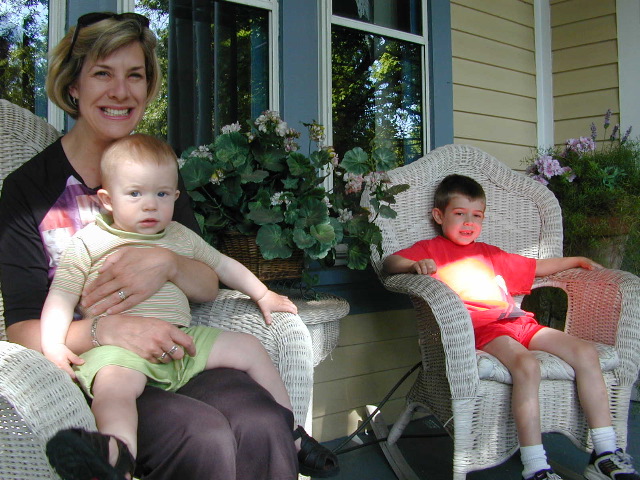 Mom_Elliot_Ollie_NHaven