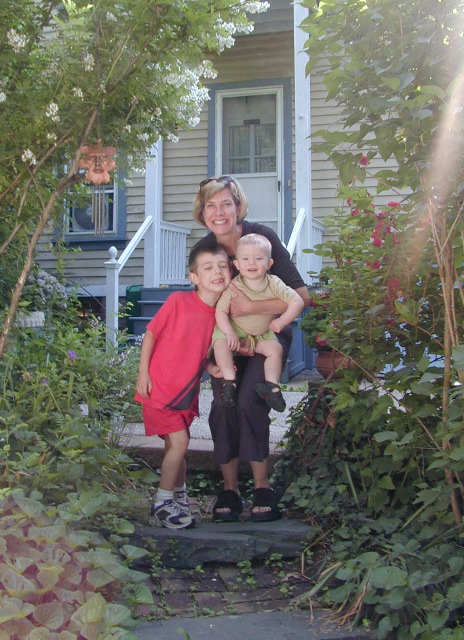 Mom_Elliot_Ollie_NewHaven2