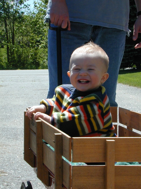 Elliot-wagon_May04