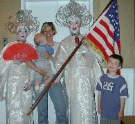 Mom_Elliot_UncleAlex_Ollie_June04